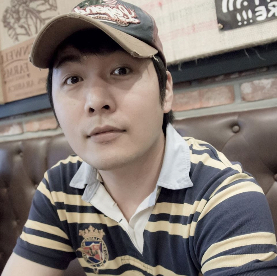 감독